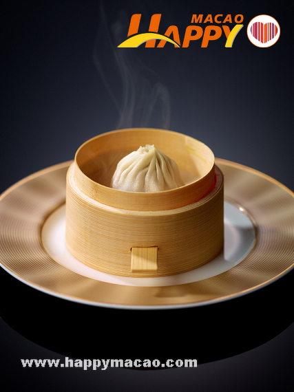 Crystal_Jade_Jiang_Nan_-_Xiao_Long_Bao_Dumplings_-_stuffed_with_premium_Kagos