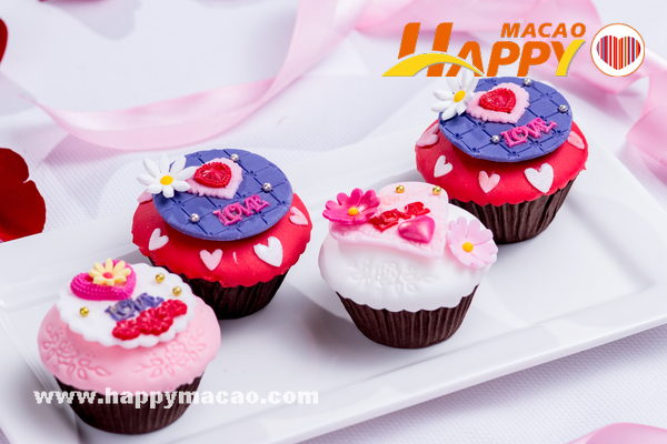 Cascades_Valentines_Day_Cupcake