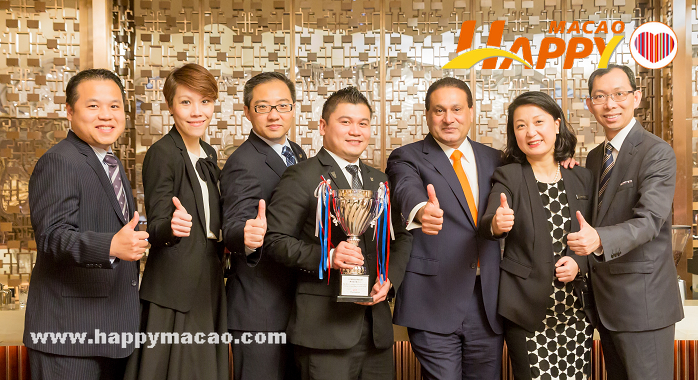 The_Best_Sommelier_Greater_China_Competition_Macau_Final_2015_Champion_Billy_de_Leon_with_Excom_20150707