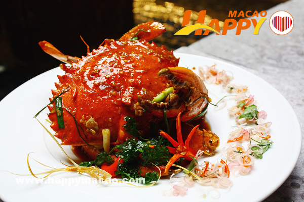 Wok_fried_crab_in_Tom_Yam_sauce_1