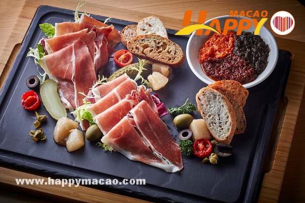 Chef_specialty_Iberico_ham