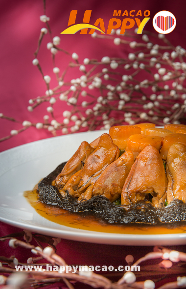 Braised_Whole_Conpoy_with_Dried_Oyster_and_Black_Moss_copy