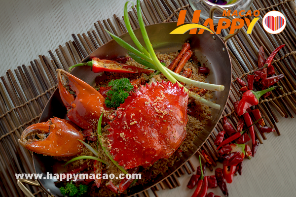 Lotus_Palace_-_Fried_Sri_Lanka_big_crab_with_garlic_and_red_chili_Bi_Feng_Tang
