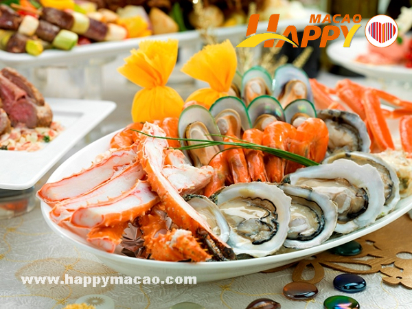 Clams_oysters_fresh_prawns_crab_legs_and_sea_whelks_from_888_Buffet_888__