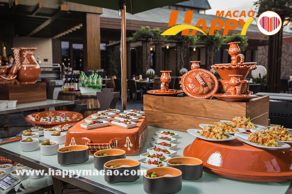 Portuguese_Poolside_Barbecue_at_Sheraton_Macao_Hotel_Cotai_Central_2