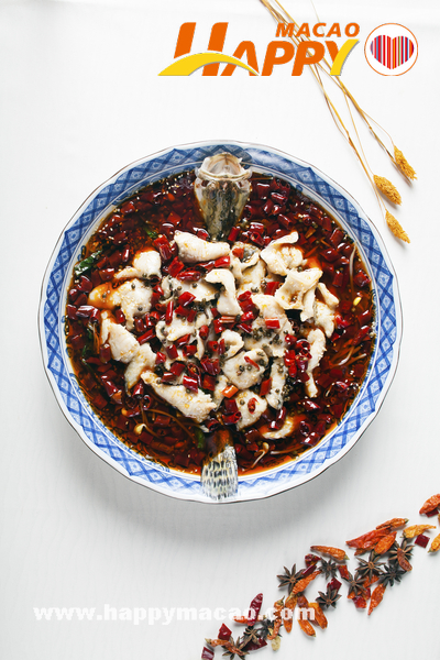 StarWorld_-_Feng_Wei_Ju_-_Boiled_Mandarin_Fish_Fillets_in_Hot_Chili_Oil