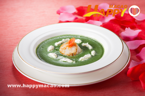 Temptations-Hokkaido_Scallops__Spinach_Cappuccino