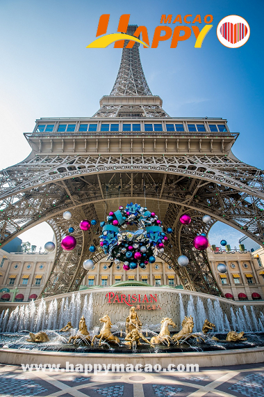 Parisian_Xmas_2