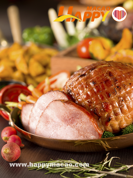 Christmas_Ham_available_at_Conrad_Macaos_Grand_Orbit_restaurant