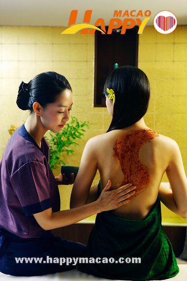 Banyan_Tree_Spa_Macau_-_Indonesian_Traditions_1