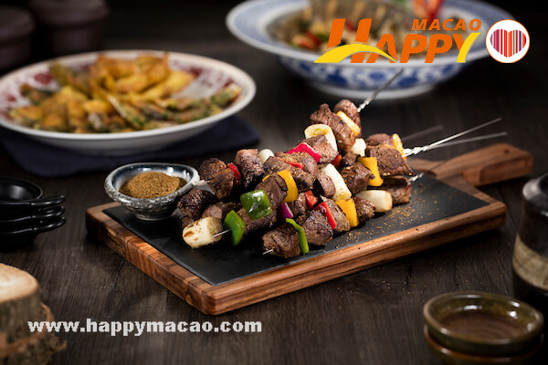 Festiva__Grilled_Deer_Meat_Skewer_and_Lamb_Skewer_with_Onion._1