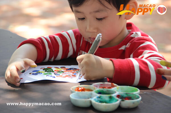 2.__Painting_Class_at_Grand_Lapa_Macau_1