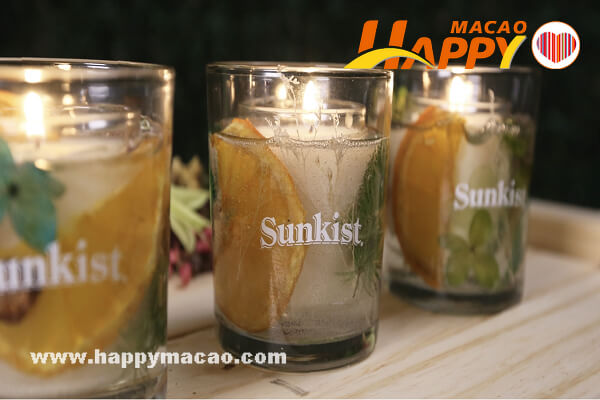 SunkistCreations_Picnic_Hamper_-_Sunkist_Citrus_Candle_1