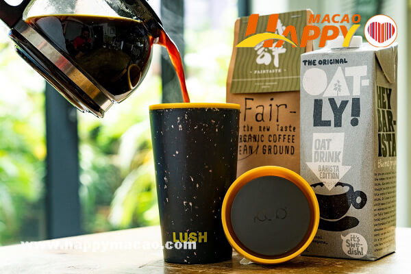 LUSH_carrythecup_coffee_pop-up_Photo_1_1