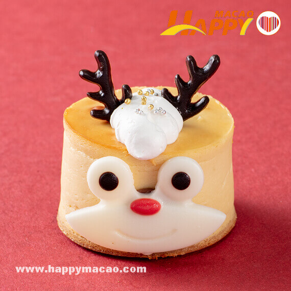 Starbucks_Reindeer_Maple__Pecan_Cheesecake_1_1