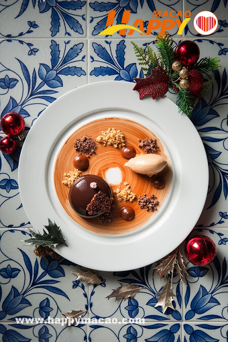 Chiado__-_Chocolate_bombe_with_salted_caramel_and_hazelnut_ice_cream_