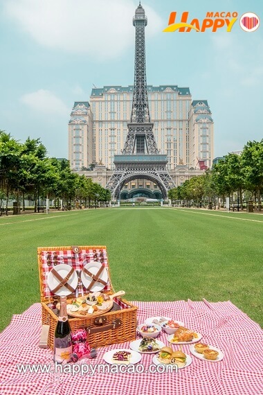 Parisian_Picnic_at_Le_Jardin_2_1_1_1