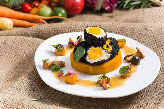 _Dynasty_8_-__Tofu_with_pumpkin_black_truffle_wild_mushrooms_and_vegan_pork_1