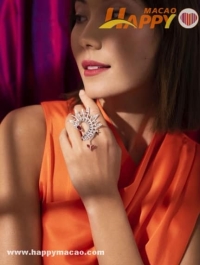 Fabergé聯名權力遊戲推出珠寶首飾迎龍年