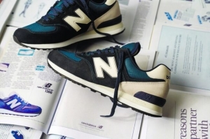 New Balance復古配色致敬跑鞋