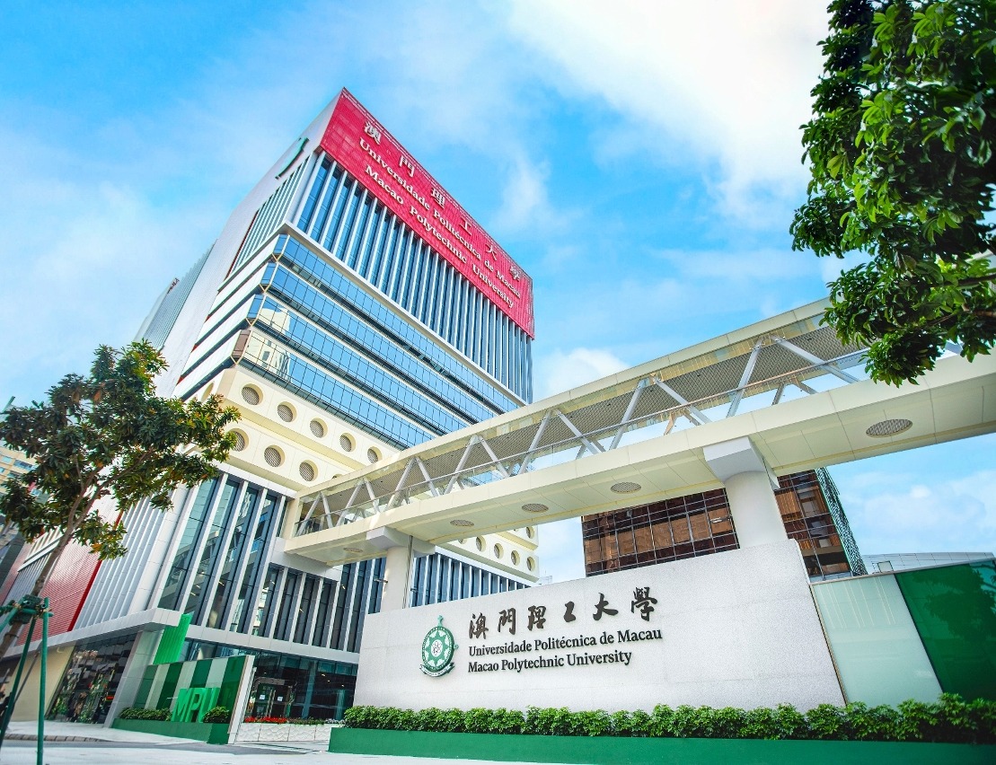 560287805_32614911574789421_3448091821919657257_n